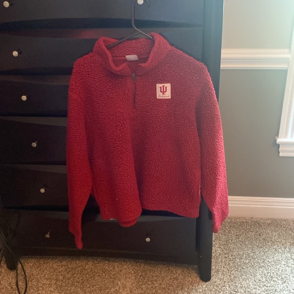 I’m selling a used red Indiana sweater. It is an XL in women’s. - Picture 2 of 4